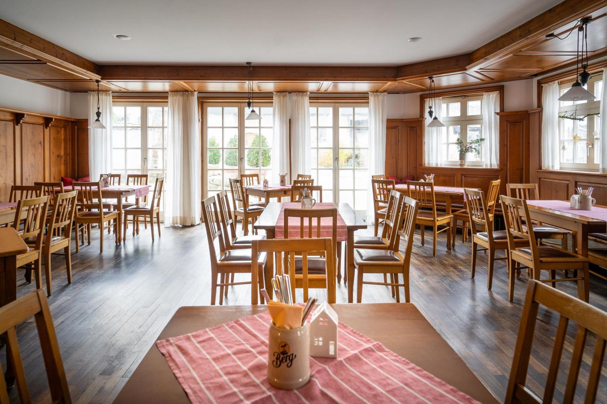 Hotel Gasthof Zum Ochsen 에힌겐 외부 사진