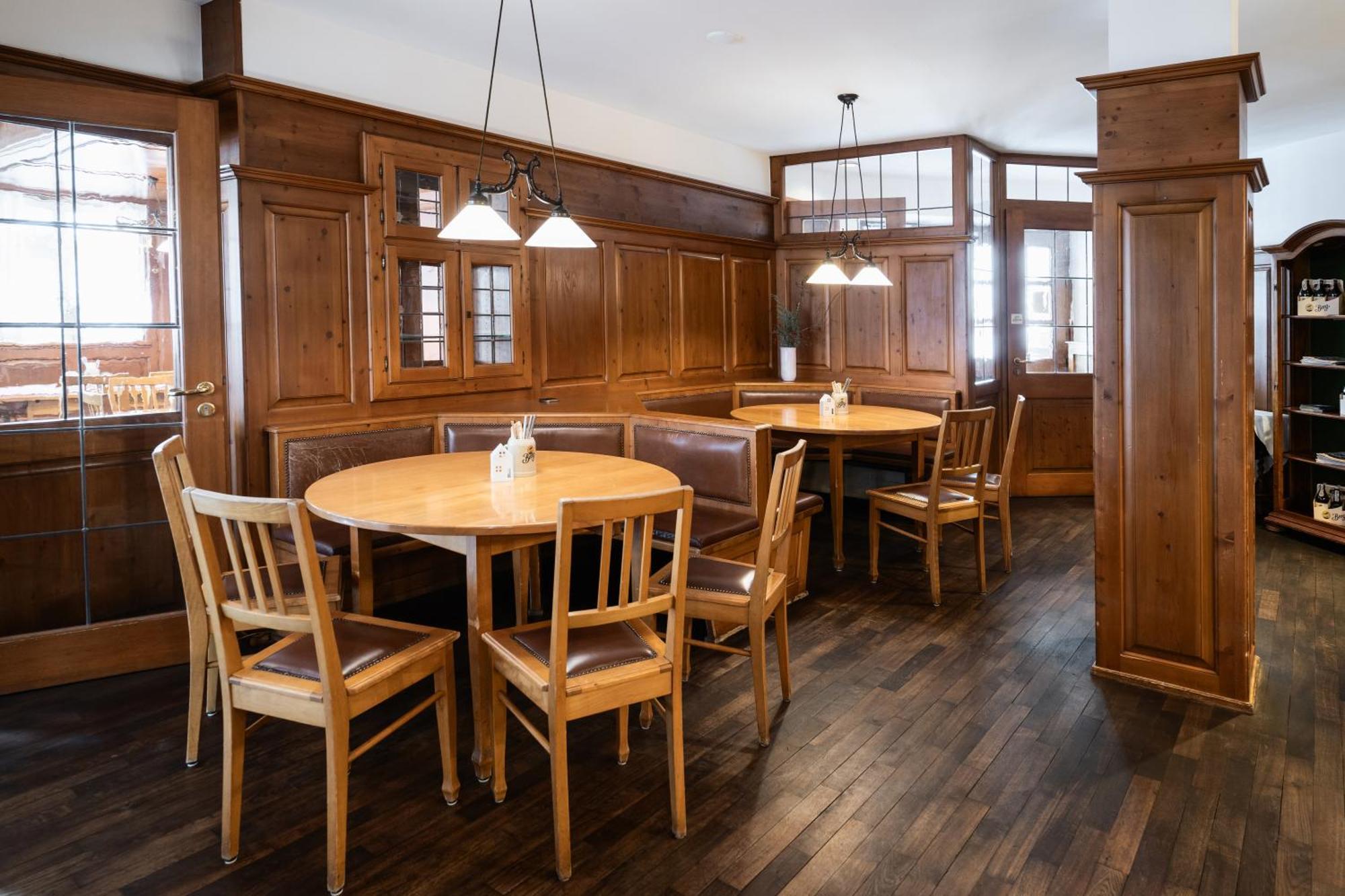 Hotel Gasthof Zum Ochsen 에힌겐 외부 사진